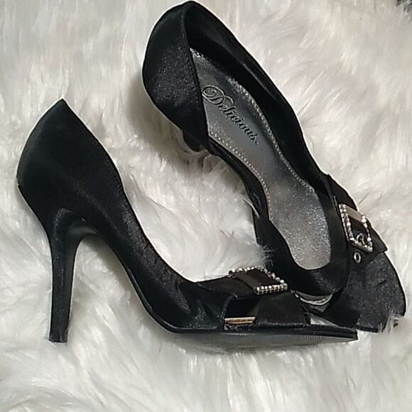 Black Peep Toe Heels - Picture 2 of 6